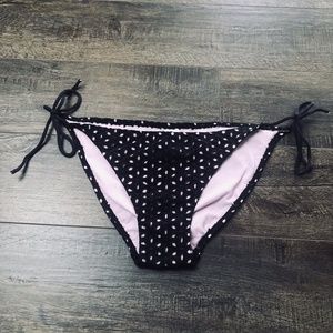 L.O.L.A. Purple & Black Bikini Bottoms Swim Suit ((size Large))